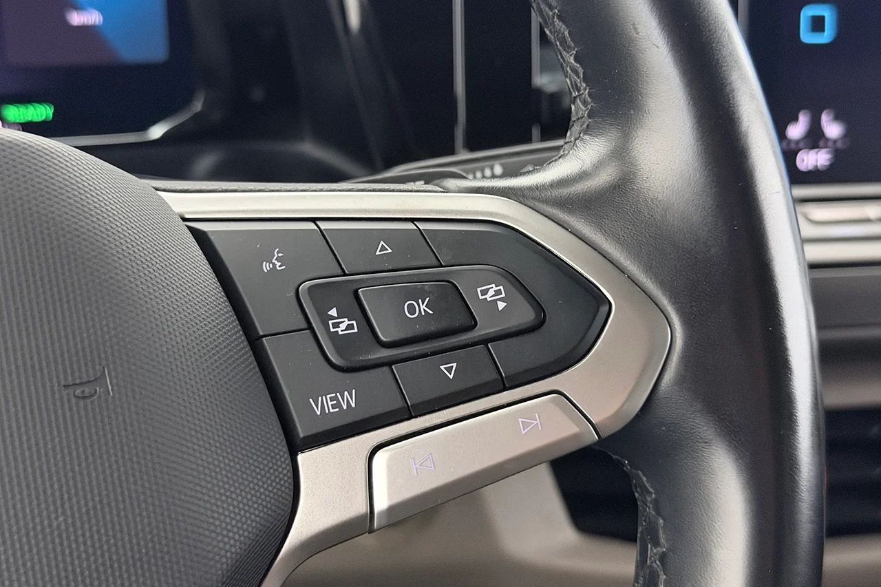 Volkswagen Multivan eHybrid 1.4 TSI Plus Drag Navi Kamera Cockpit MOMS 218hk – bild 15 av 33