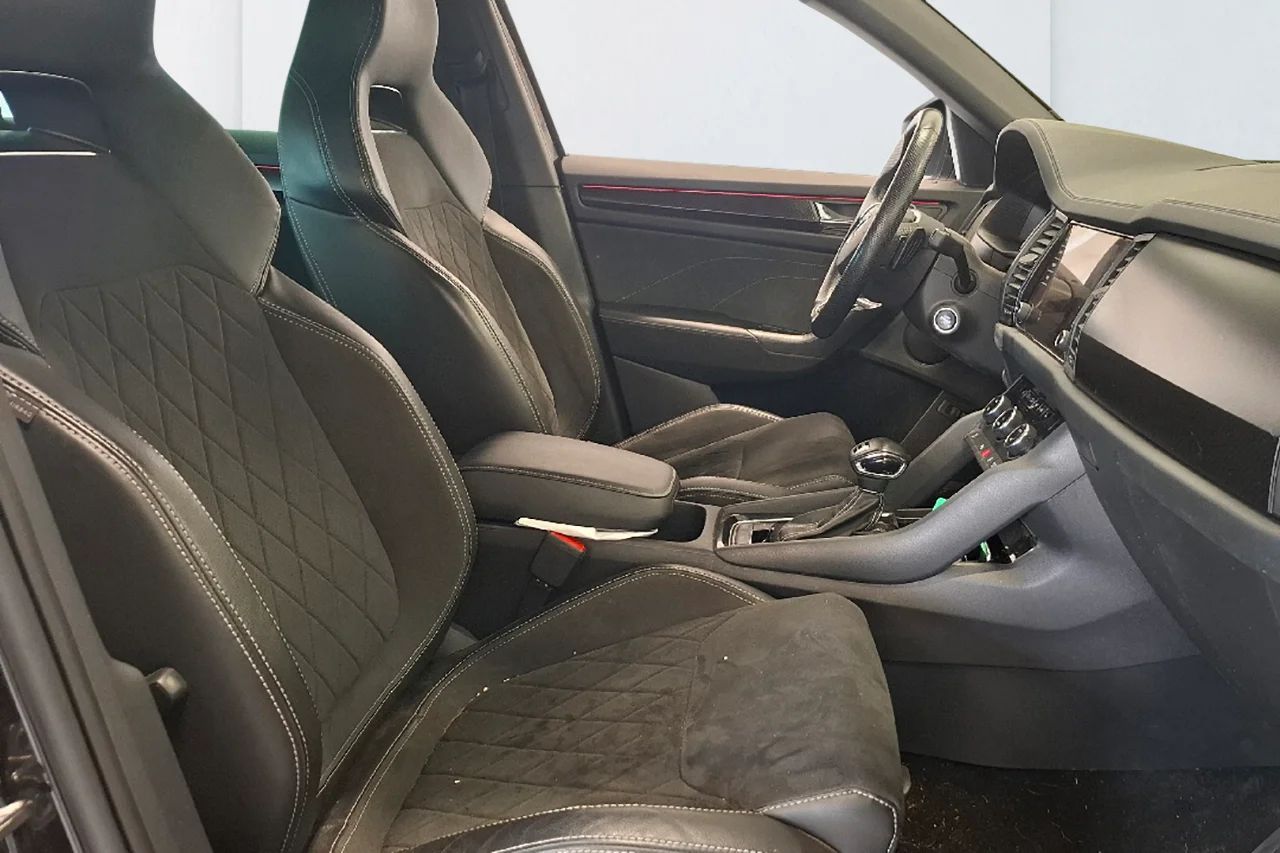 Skoda Kodiaq 2.0 TDI 4x4 Sportline Drag Värmare CANTON Stolminne MOMS 200hk – bild 8 av 10