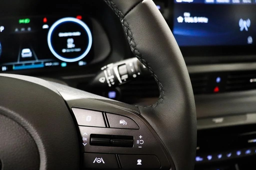 Hyundai Bayon 1.0 T-GDI Aut Advanced Cockpit P-Sens Kamkedja 100hk – bild 11 av 15