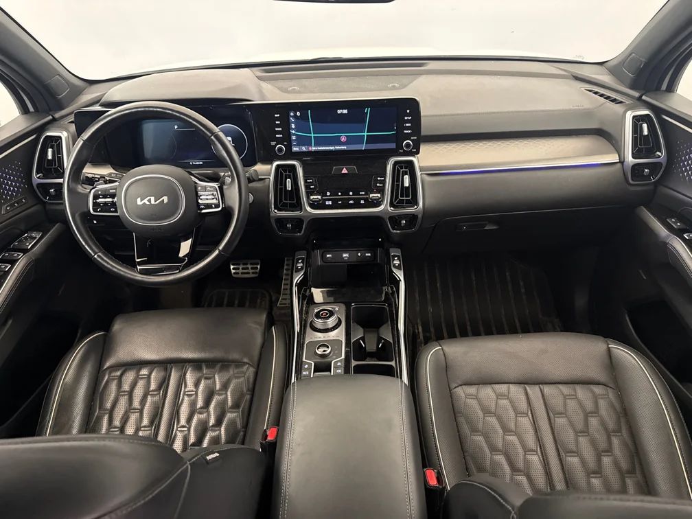 Kia Sorento Plug-in Advance Plus 7-sits Drag Navi 360° Värmare MOMS 265hk – bild 12 av 16