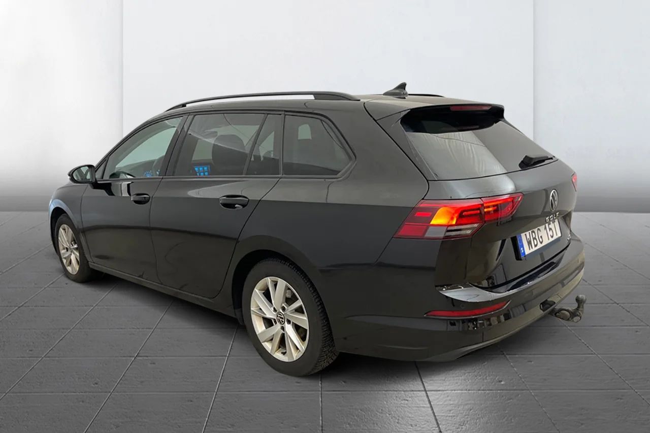 Volkswagen Golf SC 1.5 eTSI Aut Drag Cockpit Kamera MOMS 150hk – bild 6 av 10