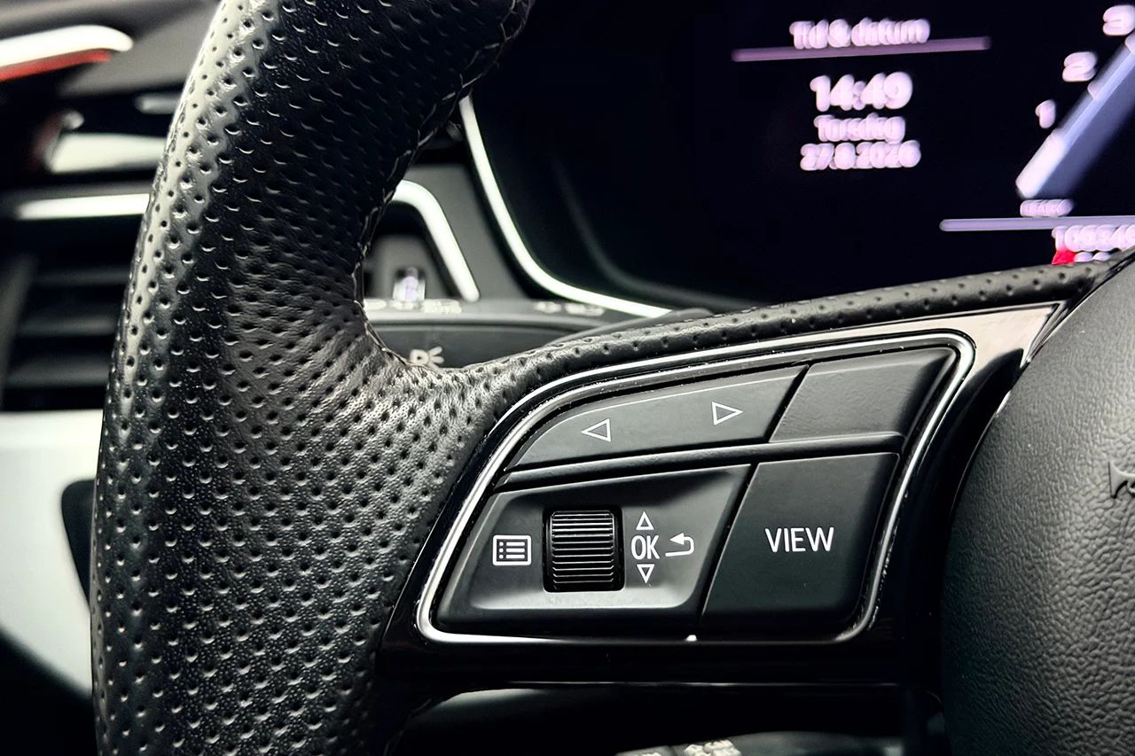 Audi A5 SB 45 TFSI Q S Line Drag Värmare 360° Cockpit MOMS 265hk – bild 19 av 39