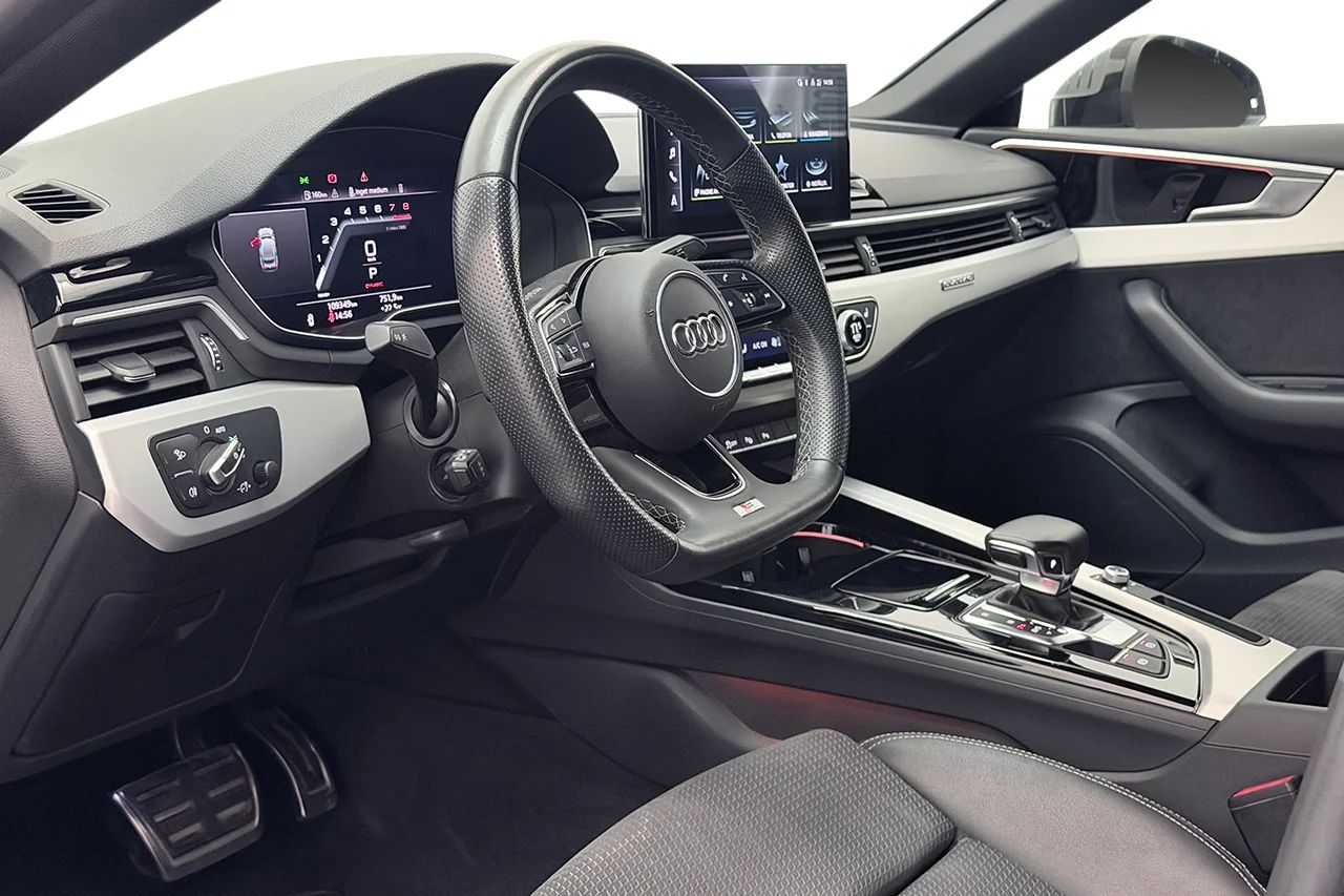 Audi A5 SB 45 TFSI Q S Line Drag Värmare 360° Cockpit MOMS 265hk – bild 13 av 39