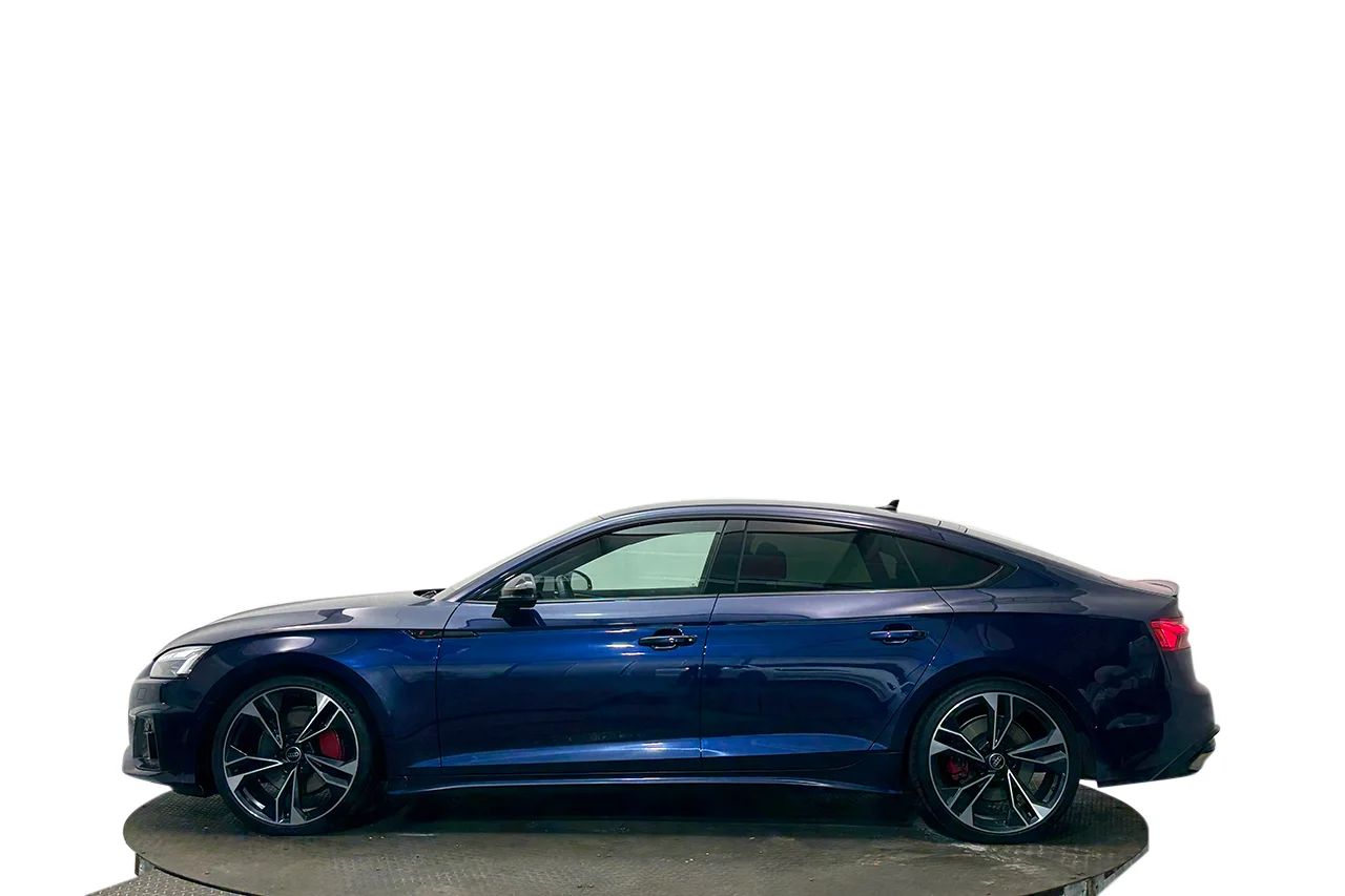 Audi A5 SB 45 TFSI Q S Line Drag Värmare 360° Cockpit MOMS 265hk – bild 9 av 39