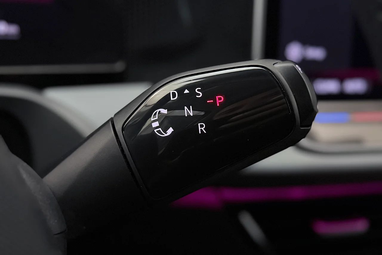 Volkswagen Passat SC 1.5 eTSI Business Drag Cockpit Navi Värmare ergoActive MOMS – bild 23 av 37