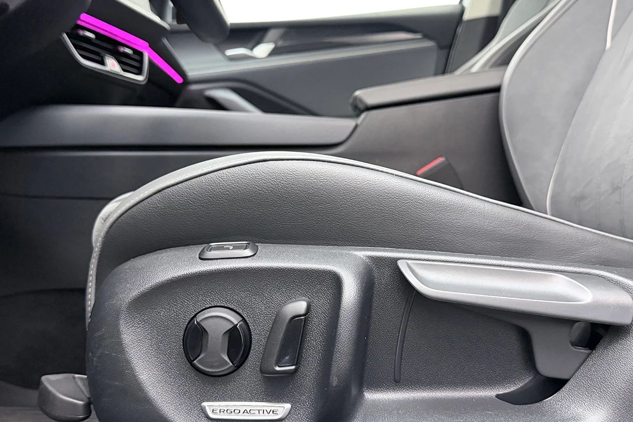 Volkswagen Passat SC 1.5 eTSI Business Drag Cockpit Navi Värmare ergoActive MOMS – bild 13 av 37