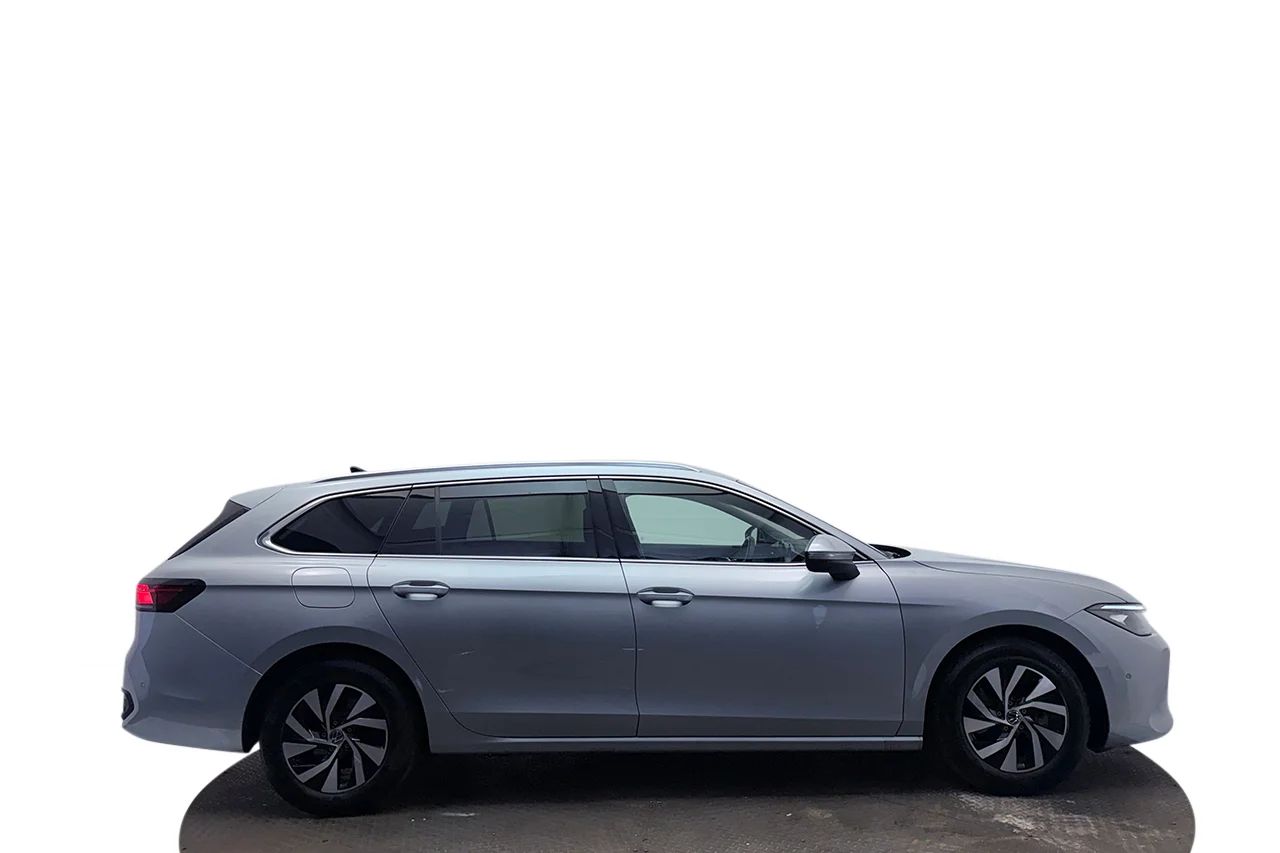 Volkswagen Passat SC 1.5 eTSI Business Drag Cockpit Navi Värmare ergoActive MOMS – bild 4 av 37