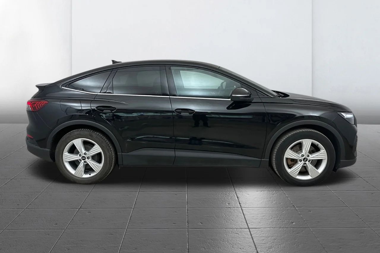 Audi Q4 40 Sportback e-tron Proline Komfort Kamera Assistanspkt 204hk – bild 4 av 11