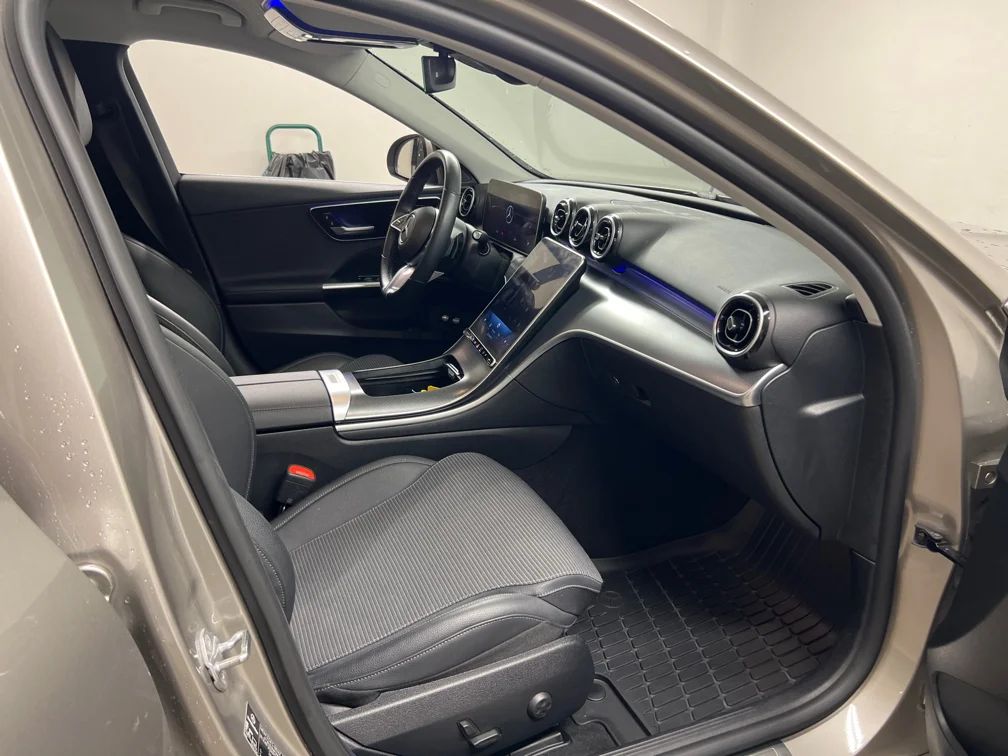 Mercedes-Benz C 300 e Avantgarde Vinter Drag Navi Kamera Burmester 313hk – bild 7 av 10