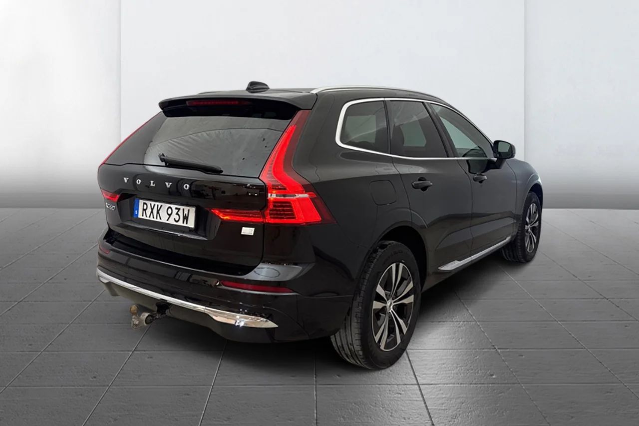 Volvo XC60 Recharge T6 AWD Drag Pano Navi Kamera BLIS MOMS 350hk – bild 5 av 15