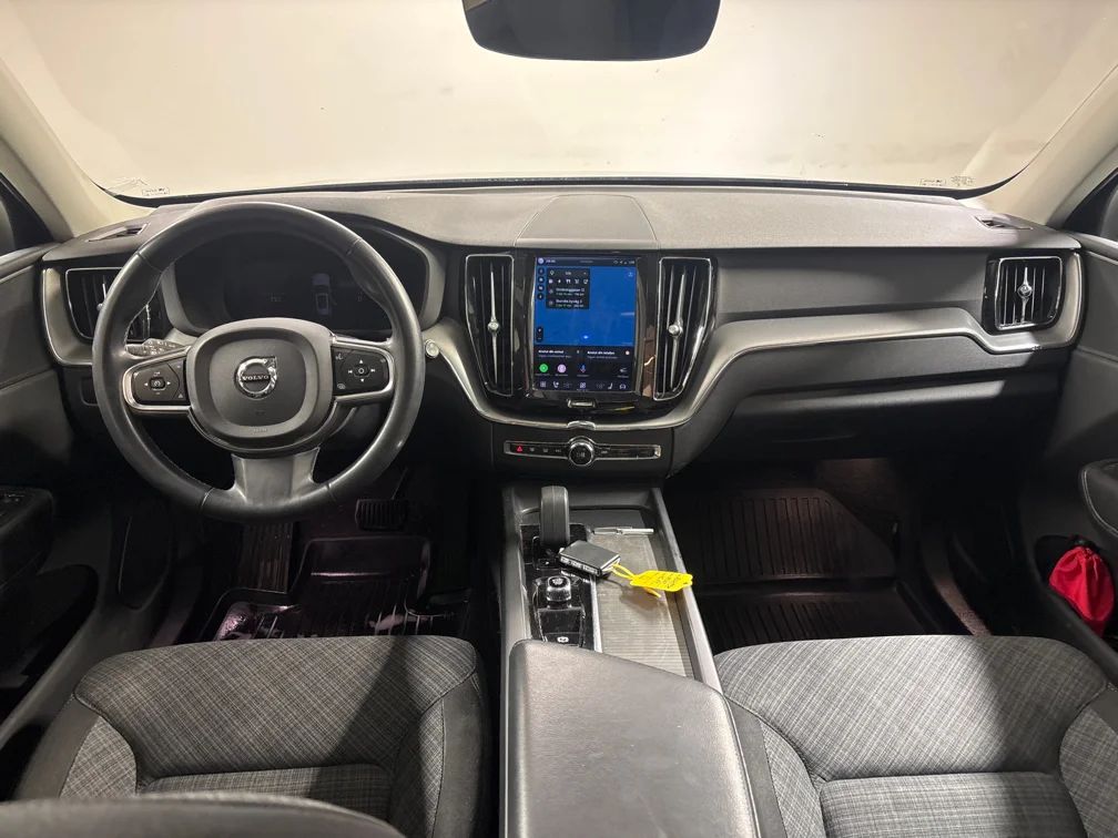 Volvo XC60 Recharge T6 AWD Drag Pano Navi Kamera BLIS MOMS 350hk – bild 11 av 15