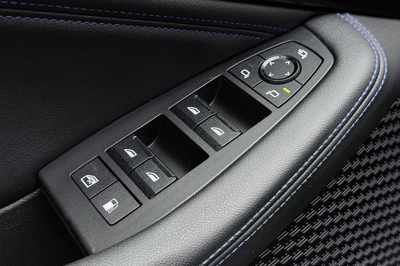 BMW 225e xDrive Active Tourer M Sport Shadow PremiumPro Drag Cockpit MOMS – bild 13 av 37