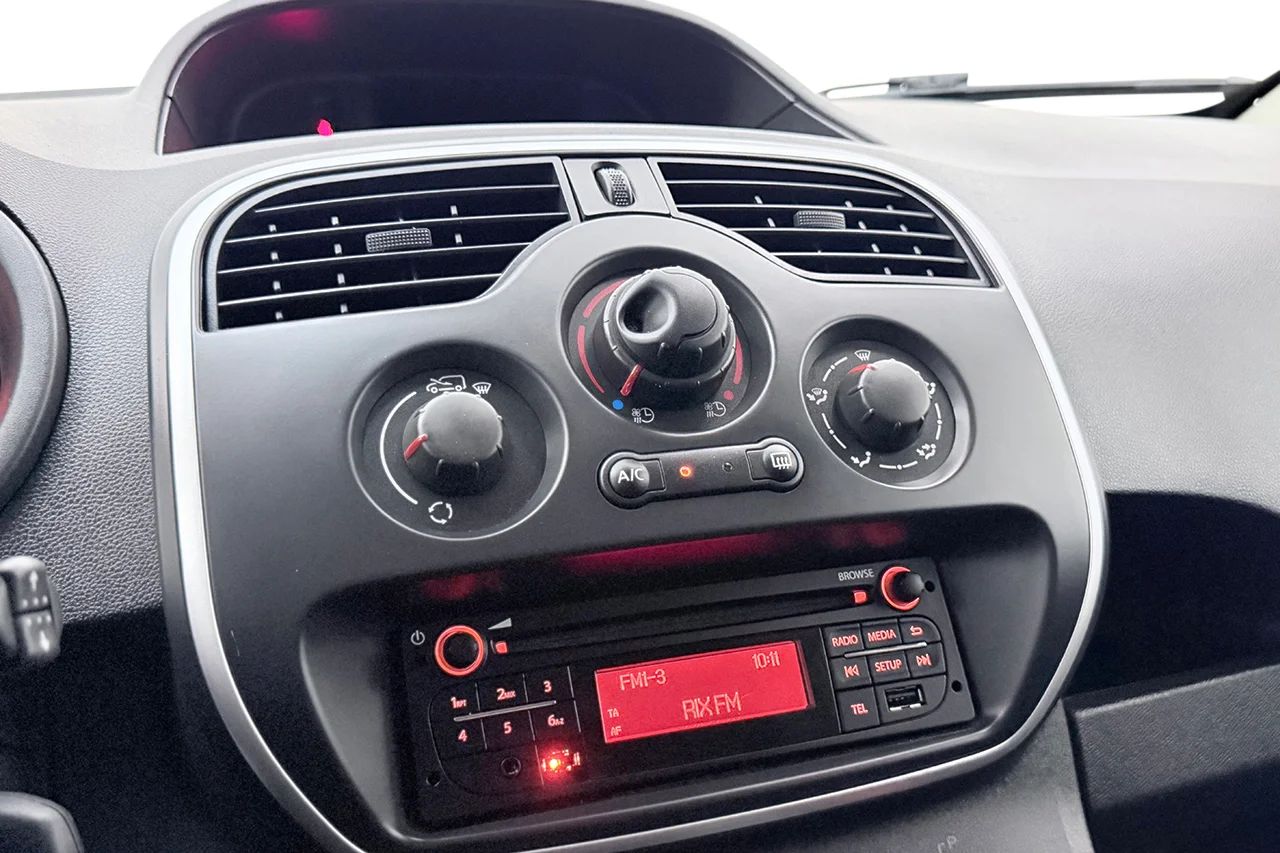 Renault Kangoo ZE Maxi 33 kWh Köpt batteri Värmare P-Sens MOMS – bild 21 av 23