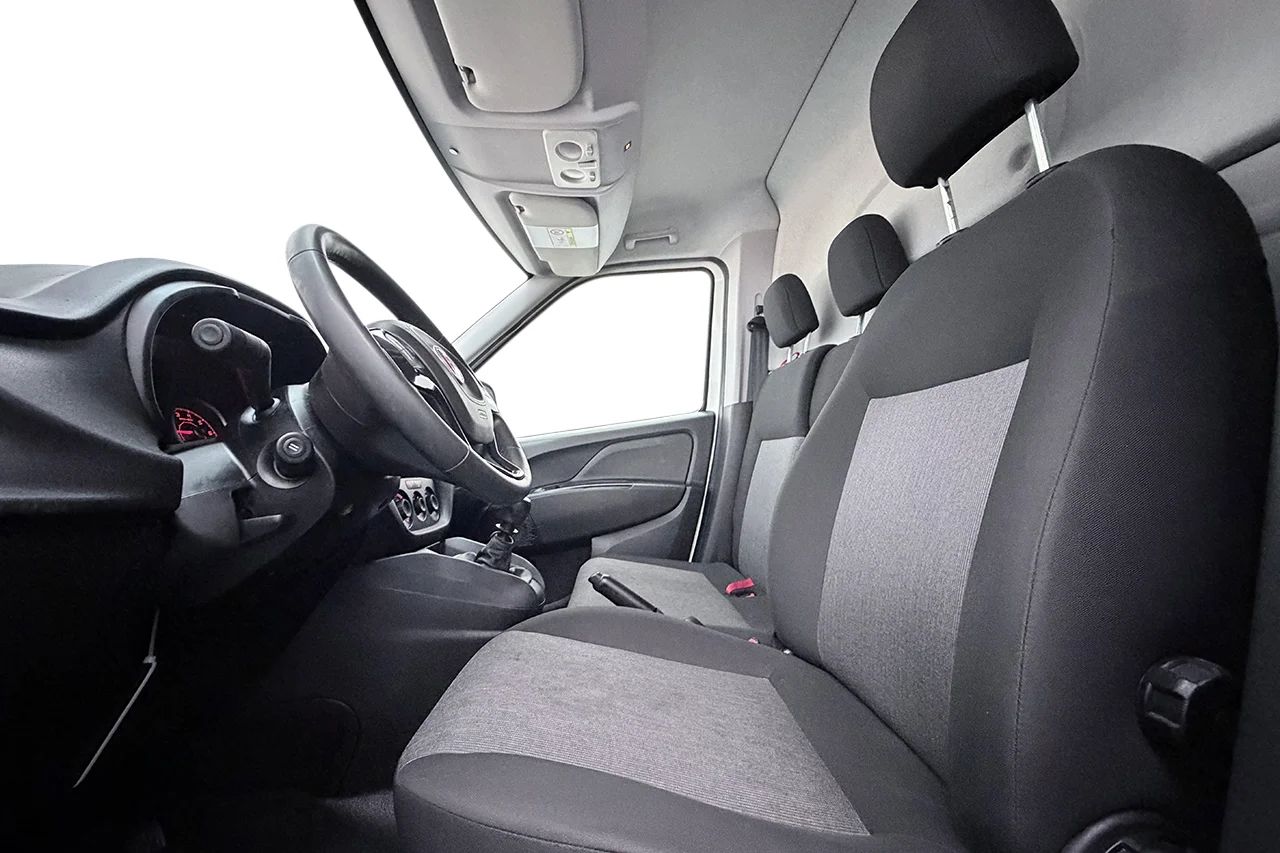 Fiat Doblo Maxi 0.9t 1.4 T-JET CNG 3sits Drag Inredd Kamera Takräcke – bild 13 av 22