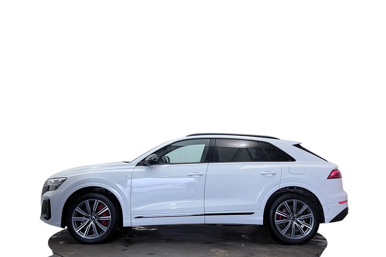 Audi Q8 60 TFSI e Q S Line BlackApp+ Drag 360° Valcona MOMS 490hk – bild 9 av 37
