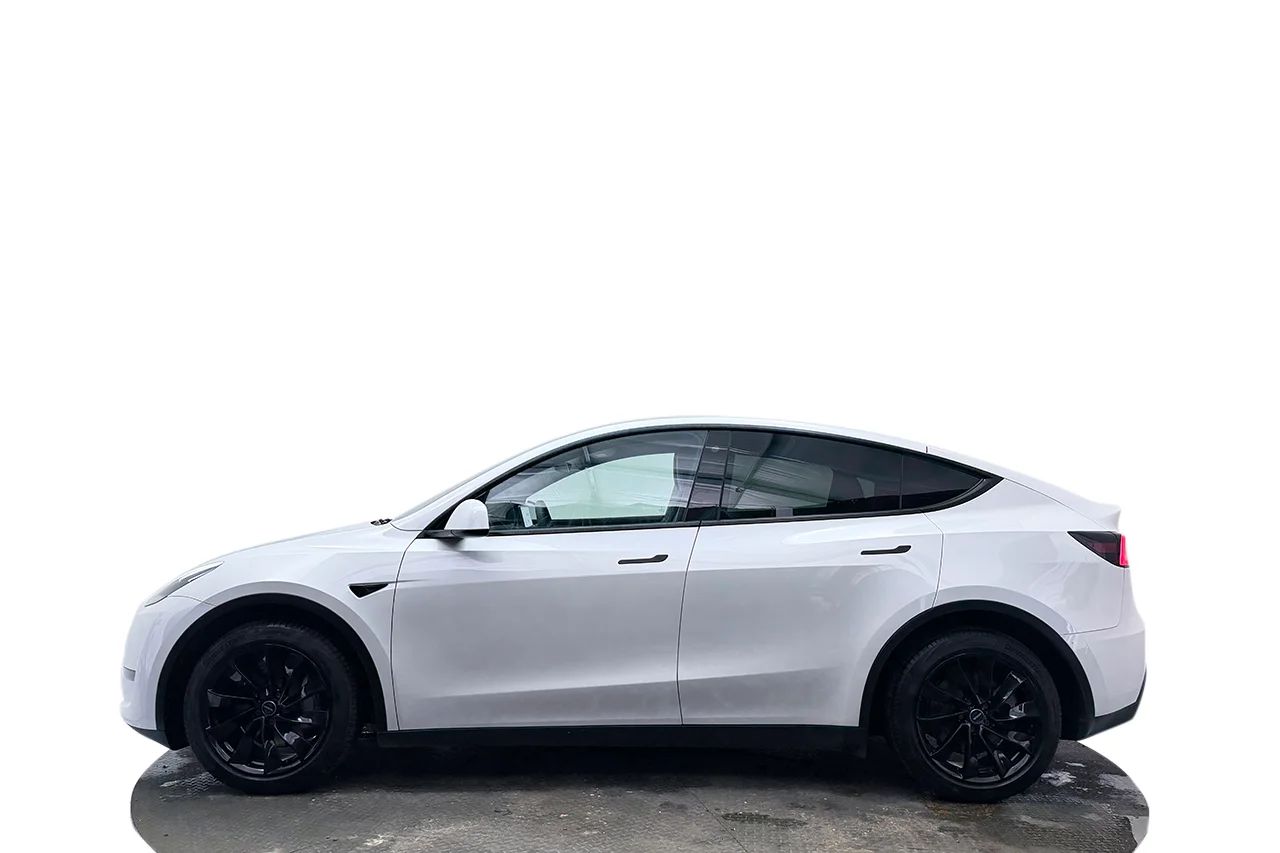 Tesla Model Y Long Range AWD Drag Läder MOMS 514hk – bild 9 av 36