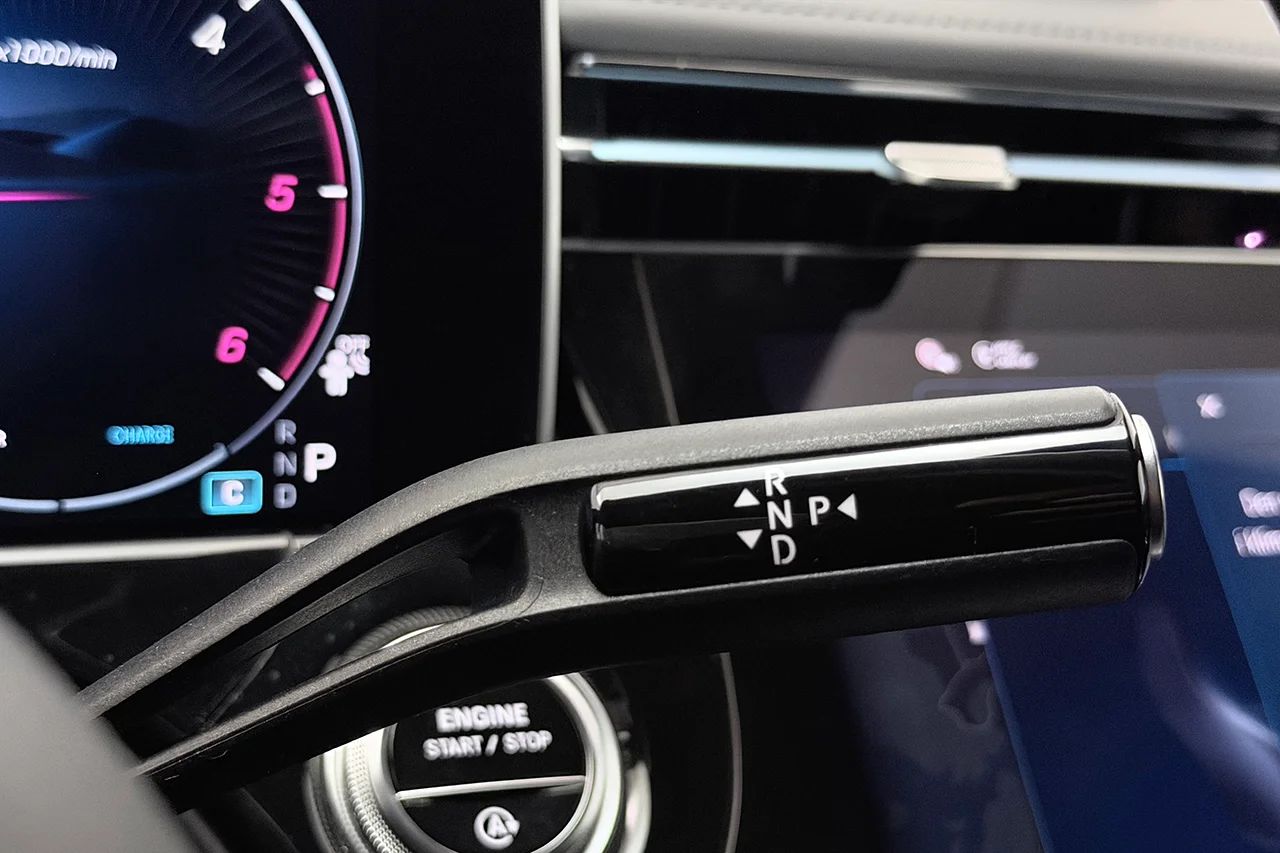 Mercedes-Benz E 220 d AMG Line Premium Night Pano 360° Burmester4D 197hk – bild 20 av 36