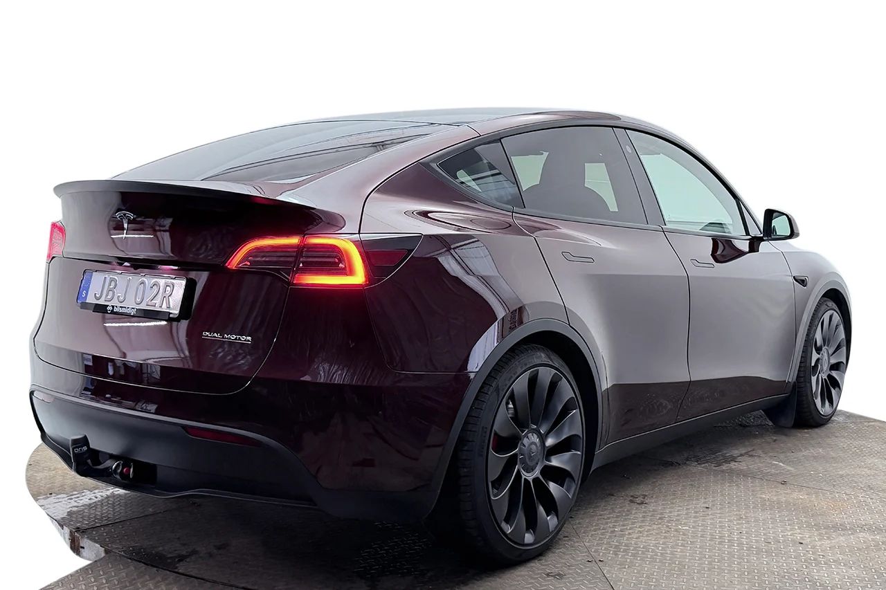 Tesla Model Y Performance Drag V-Pump Premiumljud MOMS 534hk – bild 5 av 35