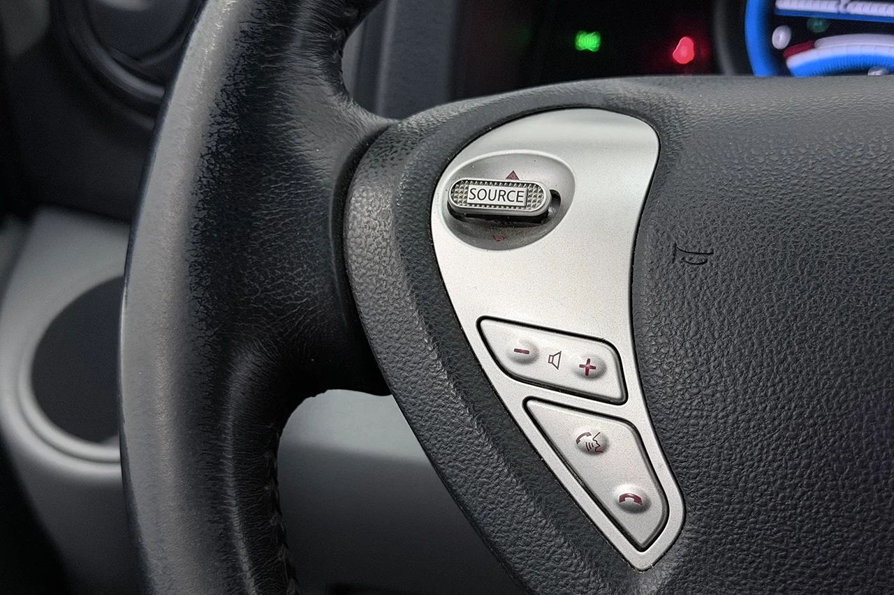 Nissan e-NV200 24 kWh Inredd 2xSidodörr Navi MOMS 109hk – bild 18 av 26