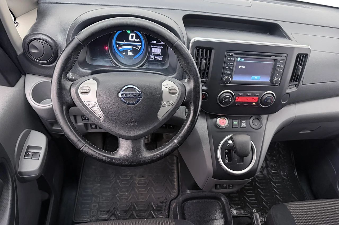 Nissan e-NV200 24 kWh Inredd 2xSidodörr Navi MOMS 109hk – bild 17 av 26