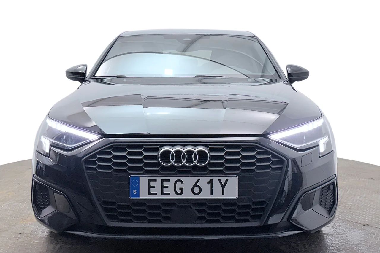 Audi A3 SB 40 TFSI e Aut Komfort Navi Kamera MOMS 204hk – bild 2 av 30