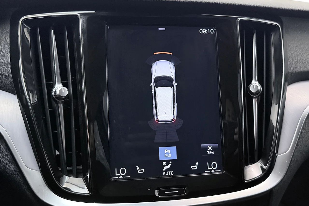 Volvo V60 D3 Geartronic Momentum Drag Navi 150hk, 2020 – bild 25 av 34