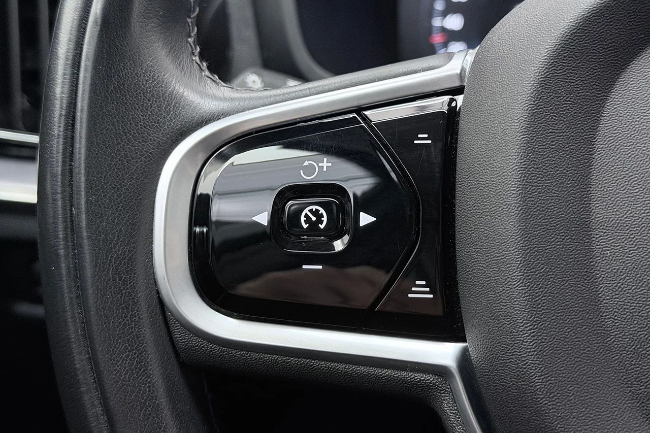 Volvo V60 D3 Geartronic Momentum Drag Navi 150hk, 2020 – bild 21 av 34
