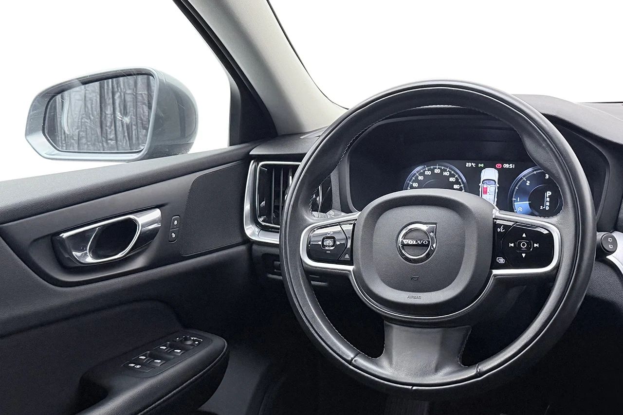 Volvo V60 D3 Geartronic Momentum Drag Navi 150hk, 2020 – bild 17 av 34