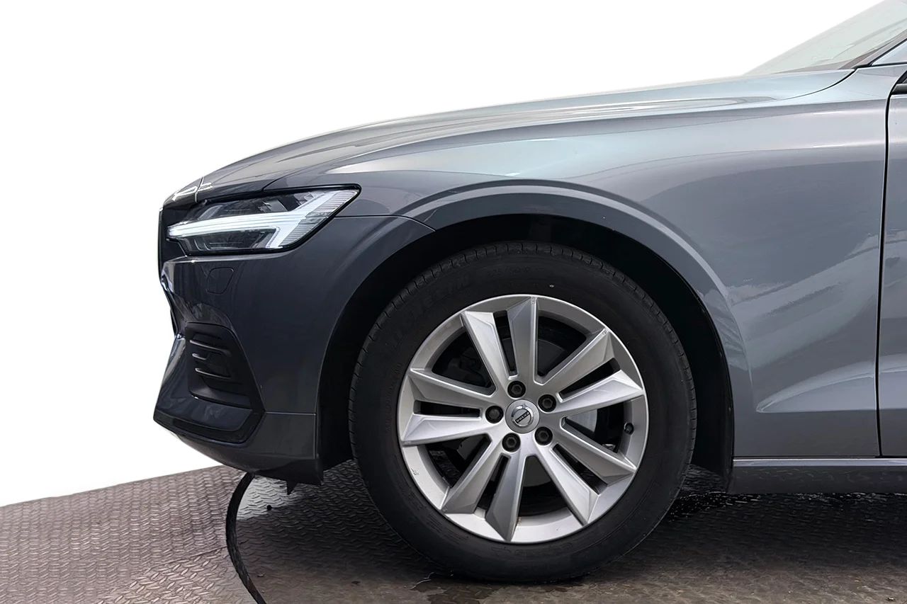 Volvo V60 D3 Geartronic Momentum Drag Navi 150hk, 2020 – bild 10 av 34