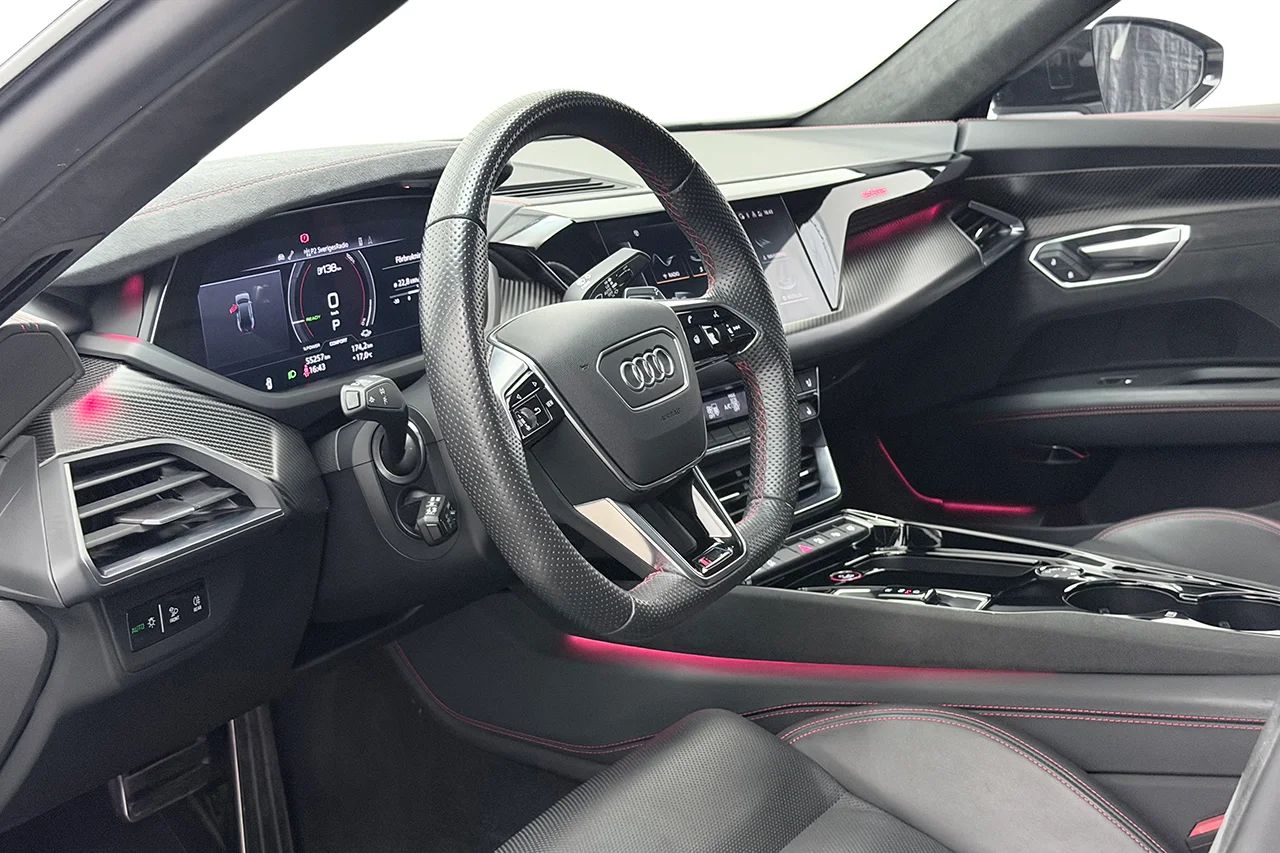 Audi RS e-tron GT RS Panorama 360 Navi 598hk, 2022 – bild 12 av 37