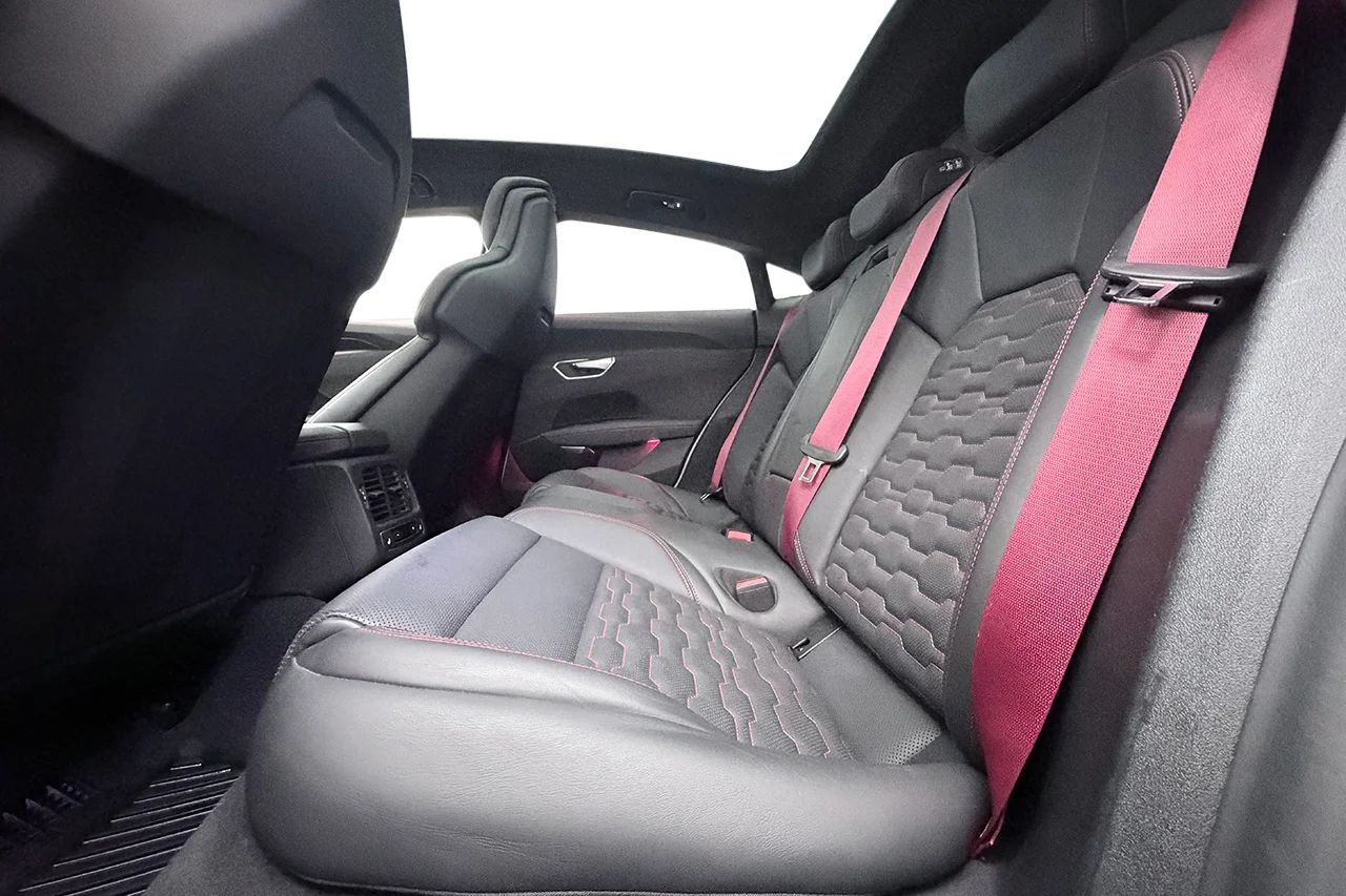 Audi RS e-tron GT RS Panorama 360 Navi 598hk, 2022 – bild 16 av 37