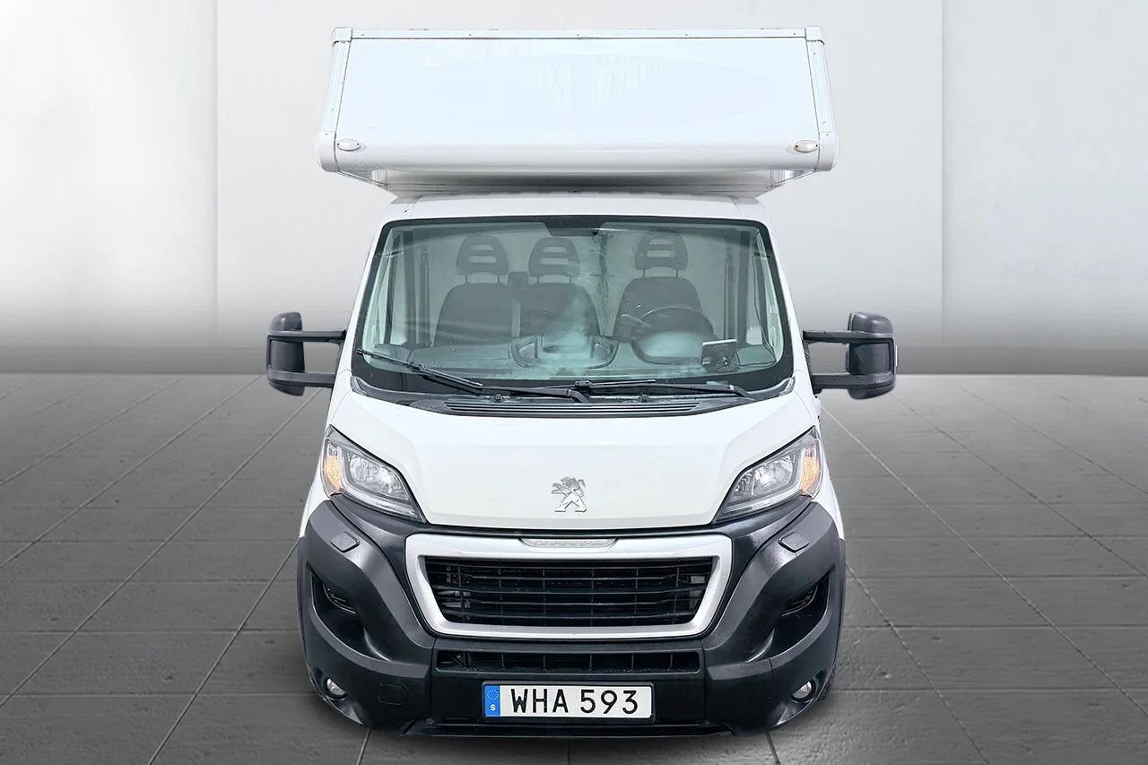 Peugeot Boxer Chassi 335 2.0 Flyttbil Drag 3-sits Kamera MOMS 163hk – bild 2 av 23