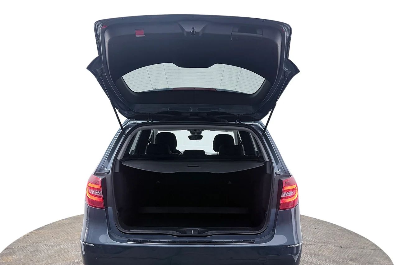 Mercedes-Benz B180 BlueEFFICIENCY Manuell, 122hk, 2013 – bild 7 av 29