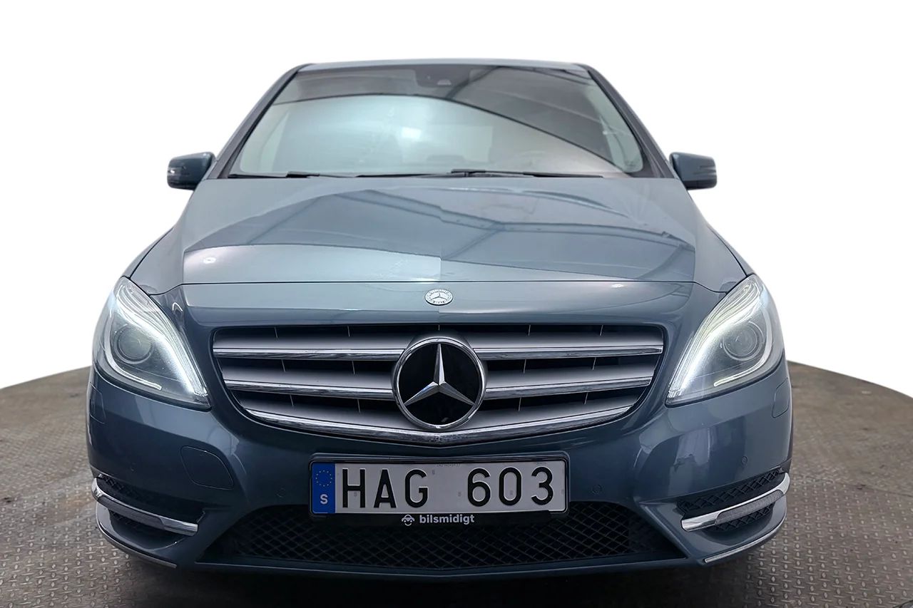 Mercedes-Benz B180 BlueEFFICIENCY Manuell, 122hk, 2013 – bild 2 av 29