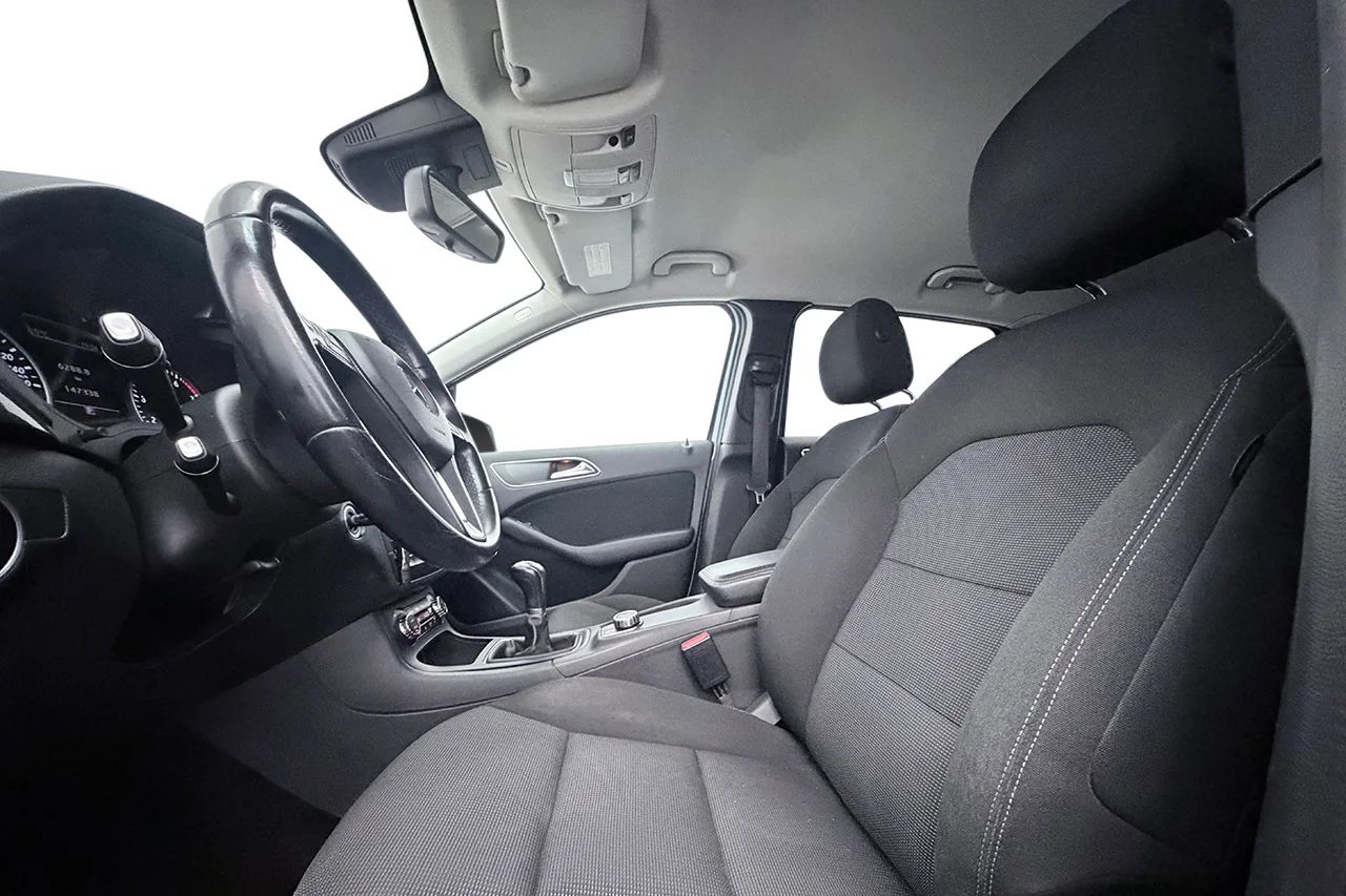 Mercedes-Benz B180 BlueEFFICIENCY Manuell, 122hk, 2013 – bild 11 av 29