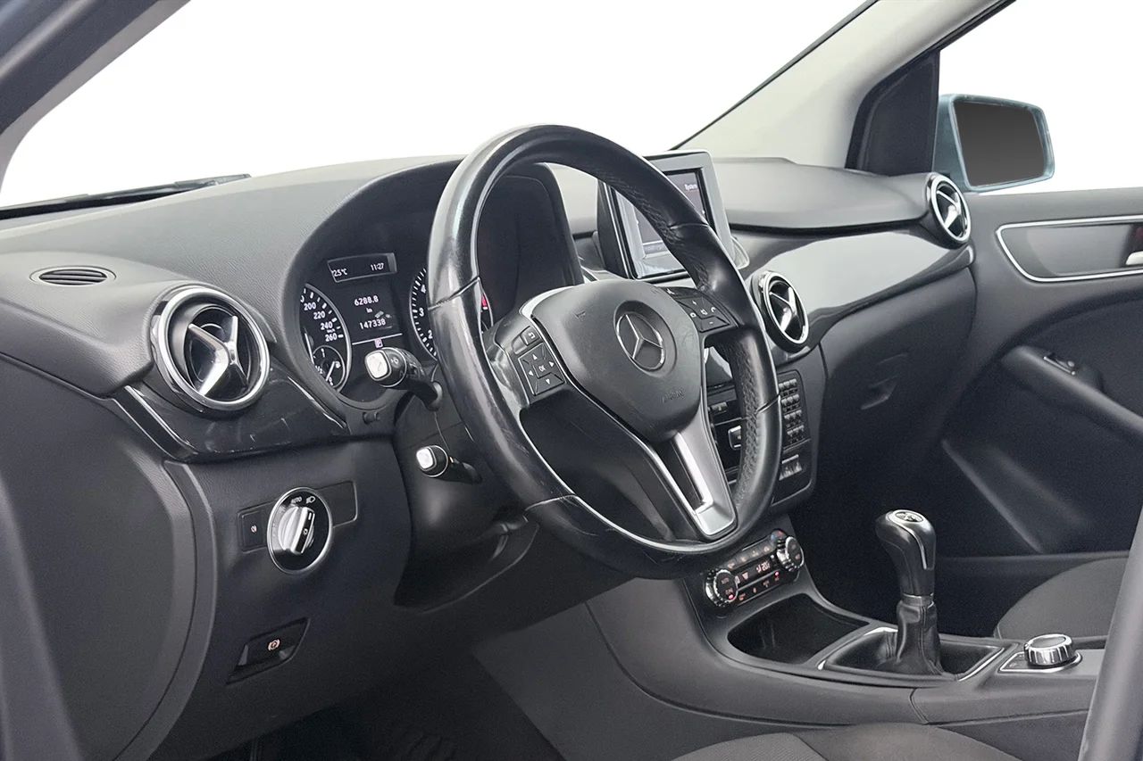 Mercedes-Benz B180 BlueEFFICIENCY Manuell, 122hk, 2013 – bild 12 av 29