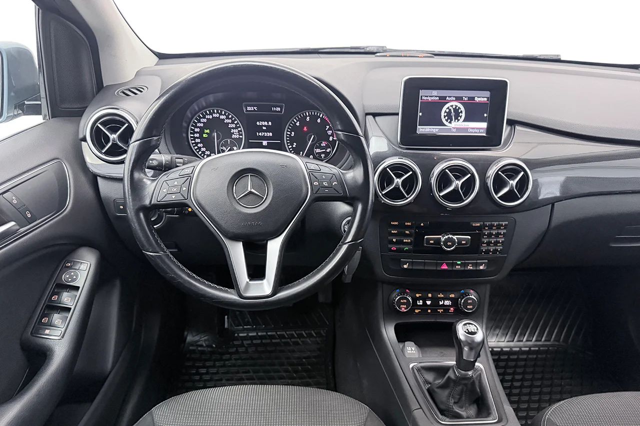 Mercedes-Benz B180 BlueEFFICIENCY Manuell, 122hk, 2013 – bild 15 av 29