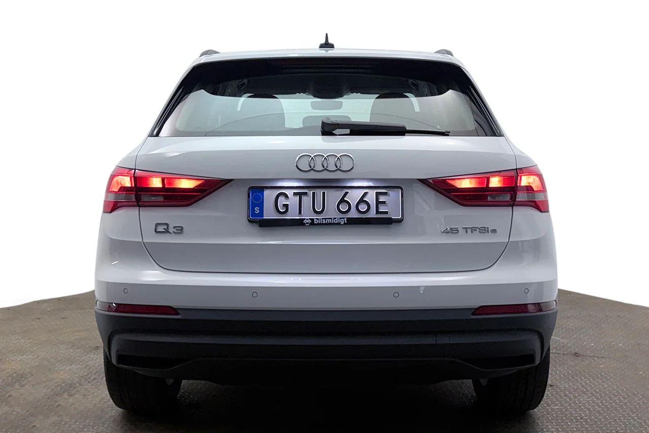Audi Q3 45 TFSI e Proline Cockpit Connect P-Sens MOMS 245hk – bild 6 av 30