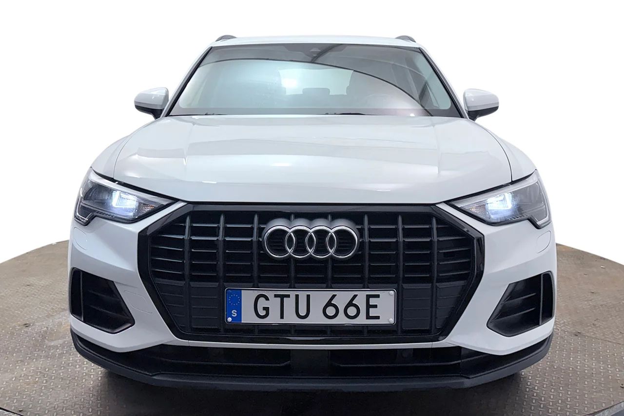 Audi Q3 45 TFSI e Proline Cockpit Connect P-Sens MOMS 245hk – bild 2 av 30