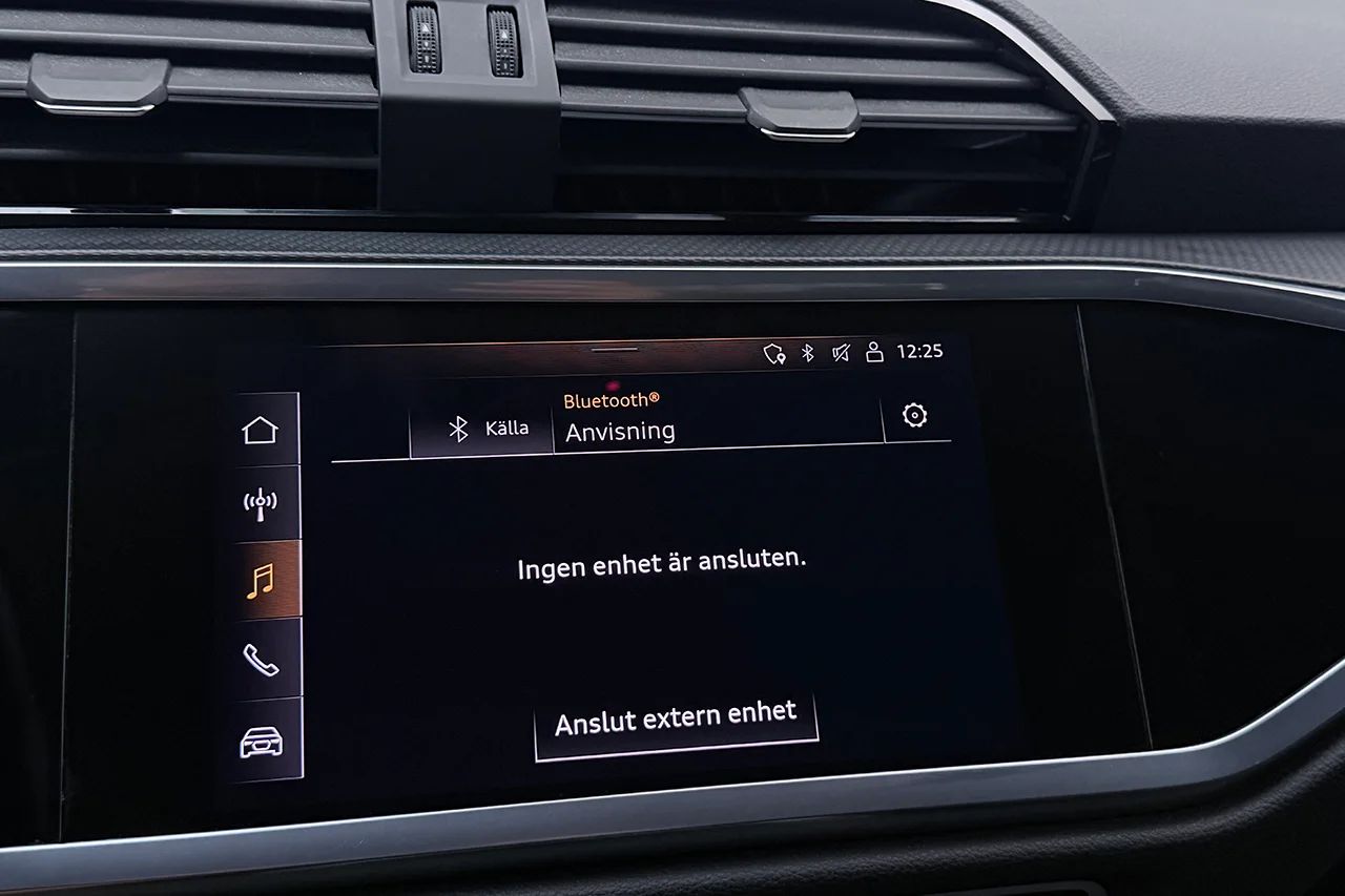 Audi Q3 45 TFSI e Proline Cockpit Connect P-Sens MOMS 245hk – bild 25 av 30