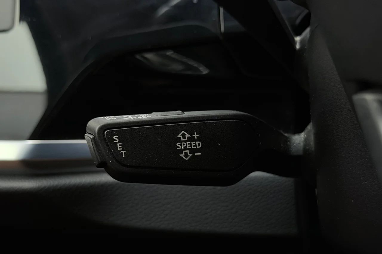 Audi Q3 45 TFSI e Proline Cockpit Connect P-Sens MOMS 245hk – bild 21 av 30
