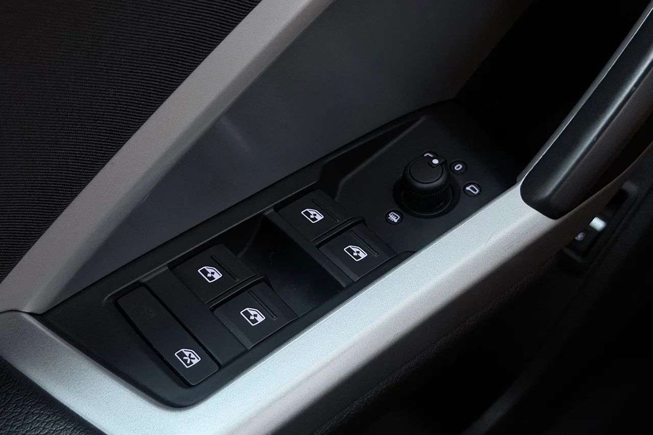 Audi Q3 45 TFSI e Proline Cockpit Connect P-Sens MOMS 245hk – bild 17 av 30