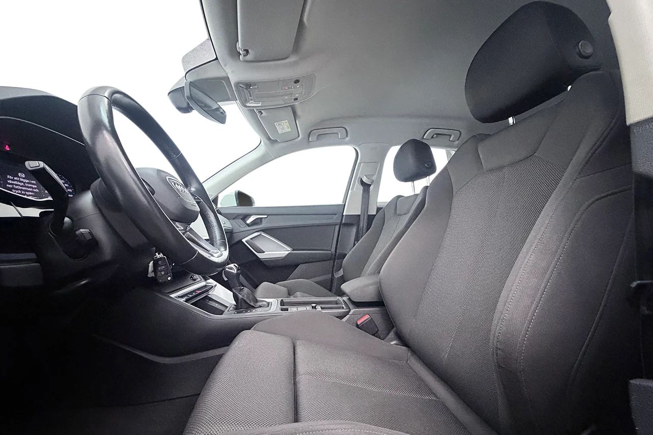 Audi Q3 45 TFSI e Proline Cockpit Connect P-Sens MOMS 245hk – bild 11 av 30