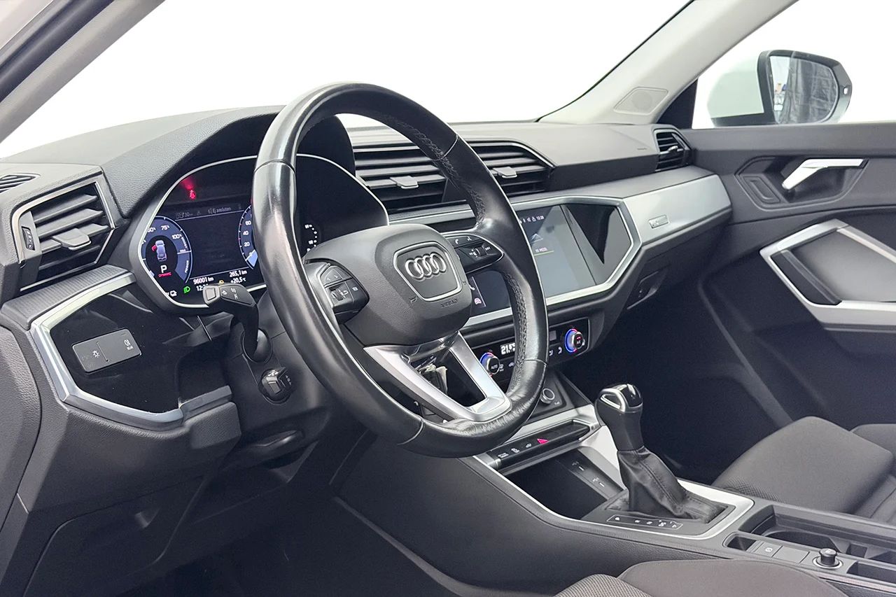 Audi Q3 45 TFSI e Proline Cockpit Connect P-Sens MOMS 245hk – bild 12 av 30