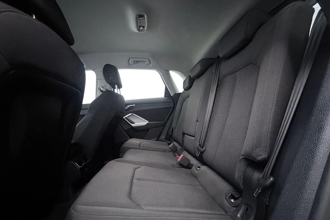 Audi Q3 45 TFSI e Proline Cockpit Connect P-Sens MOMS 245hk – bild 13 av 30