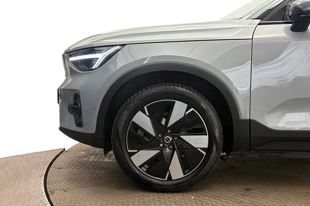 Volvo XC40 Recharge Extended Range, Drag, Pano, 360, 252hk, 2024 – bild 10 av 37