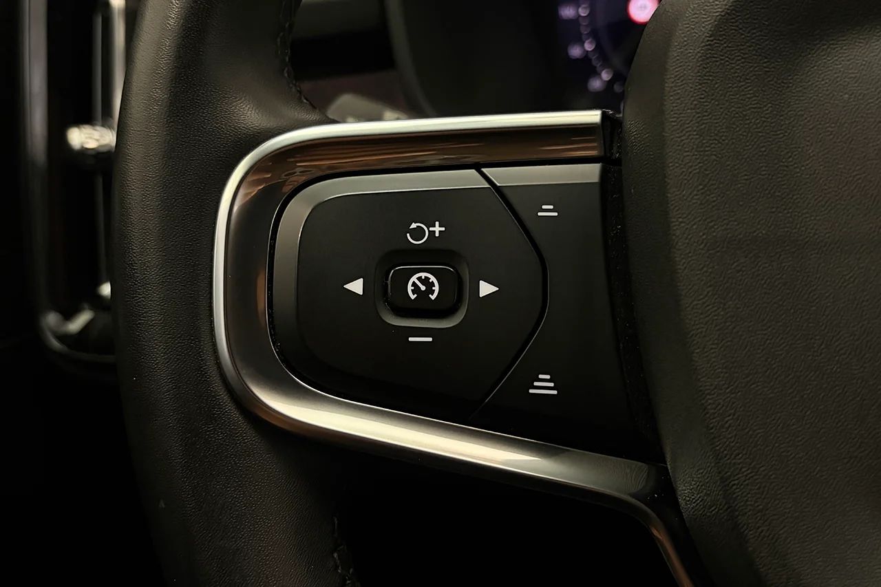Volvo XC40 Recharge Extended Range, Drag, Pano, 360, 252hk, 2024 – bild 20 av 37