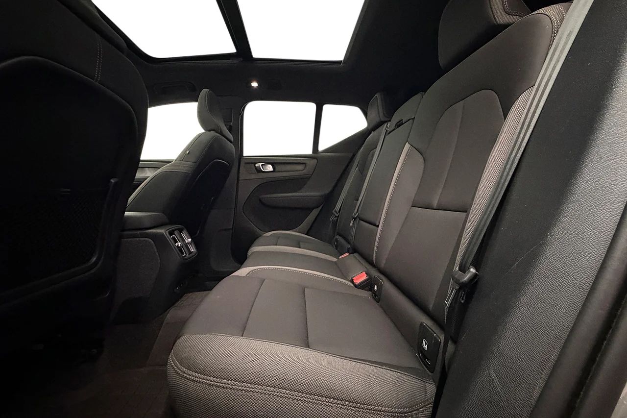 Volvo XC40 Recharge Extended Range, Drag, Pano, 360, 252hk, 2024 – bild 15 av 37
