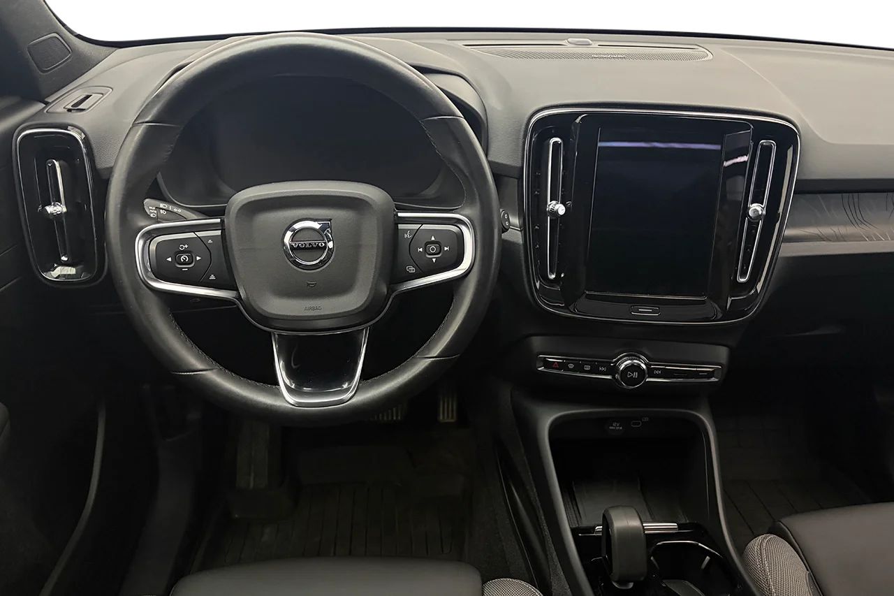 Volvo XC40 Recharge Extended Range, Drag, Pano, 360, 252hk, 2024 – bild 19 av 37