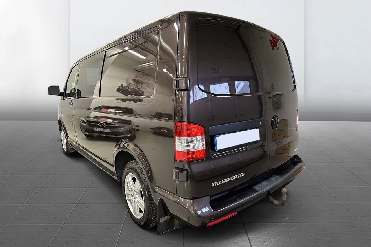 Volkswagen Transporter Kombi T30 2.0 TDI BMT DSG Sekventiell 5 sits, 140hk, 2015 – bild 5 av 9